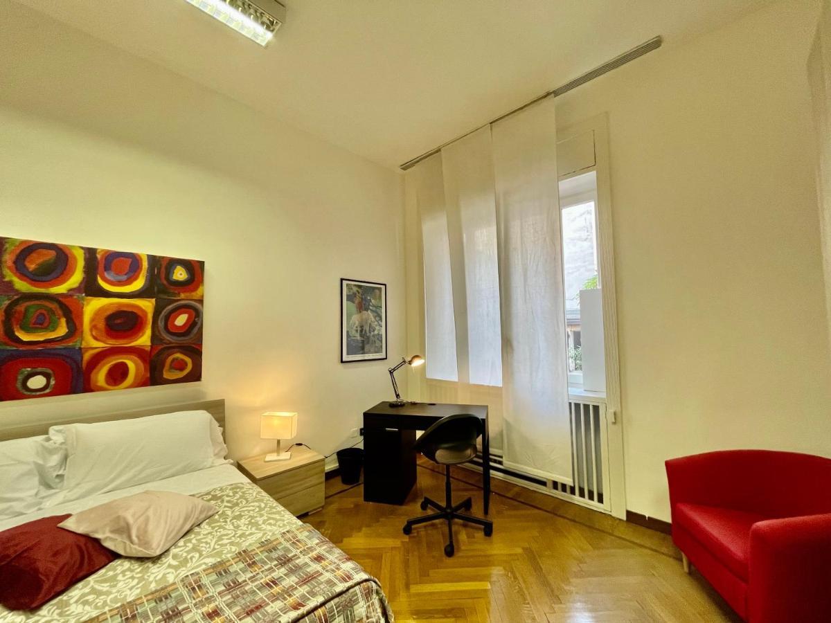 Central Apartment Milan Luaran gambar