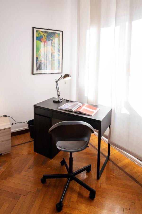 Central Apartment Milan Luaran gambar