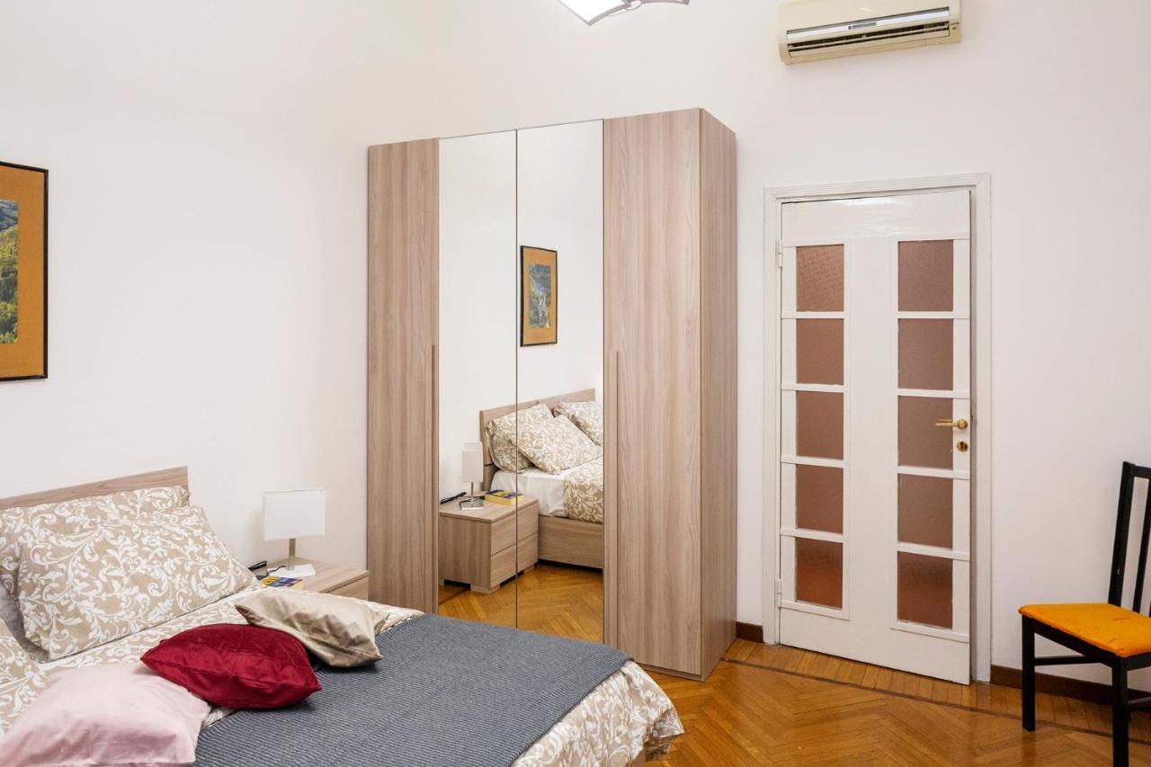 Central Apartment Milan Luaran gambar