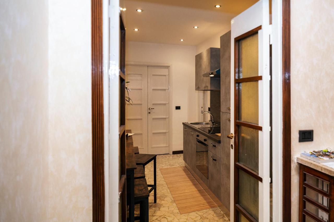 Central Apartment Milan Luaran gambar