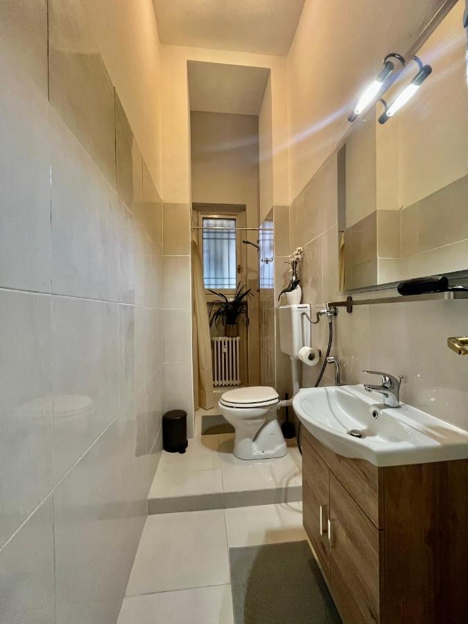 Central Apartment Milan Luaran gambar