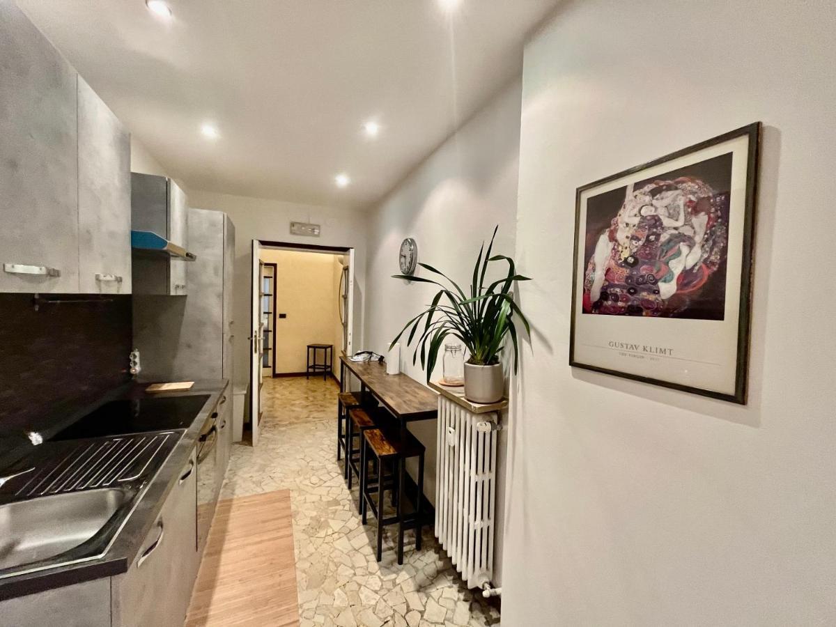 Central Apartment Milan Luaran gambar